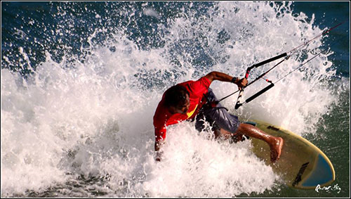 Mũi Né hấp dẫn du khách với các loại hình thể thao trên biển